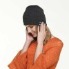 Зимна шапка с вградени bluetooth слушалки, hands free, унисекс